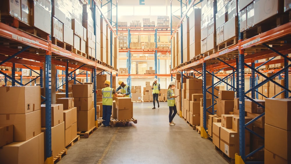 Distributed Inventory: Definition, Management Strategies, and Benefits